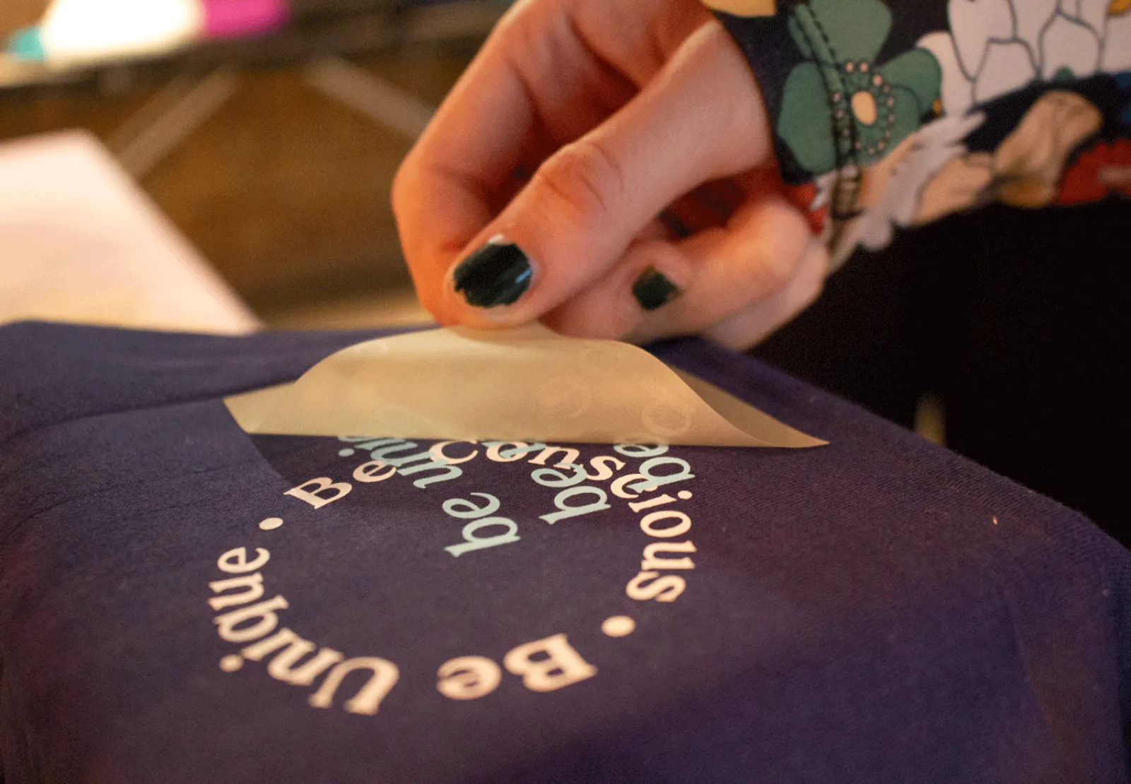 Siebdruck auf T-Shirt für Modelabel — Bild 7