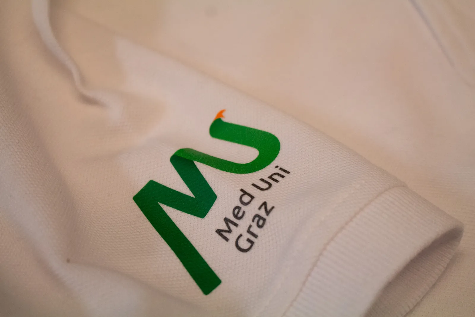 Caritas & Med Uni - Poloshirts — Bild 2
