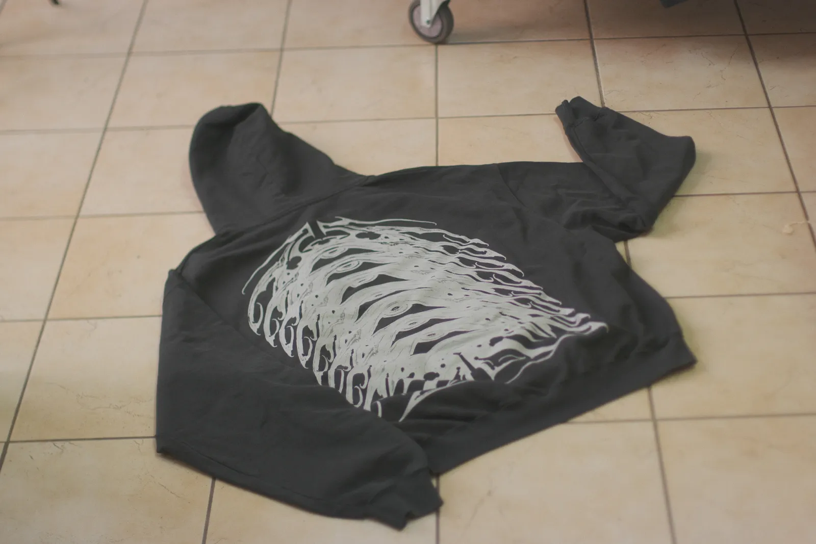 Oversized Prints - RuePorter